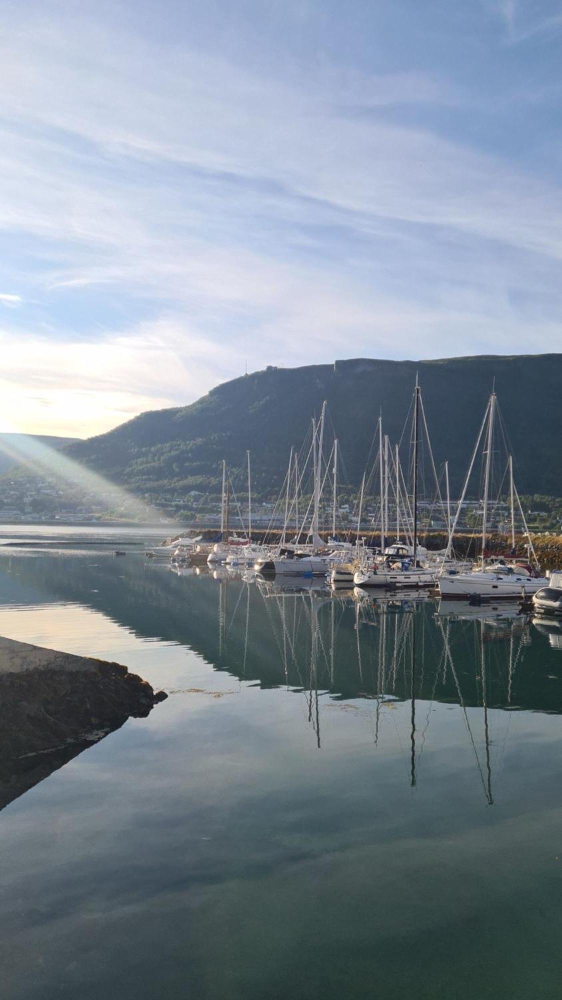 Cocy Sentral With Free Parking 42 Sqm * Tromsø